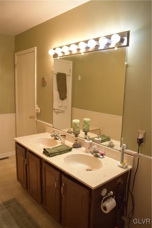3620 Lenaire Road Bethlehem, PA 18020 - Photo 19 of 23 Gallery Image 19