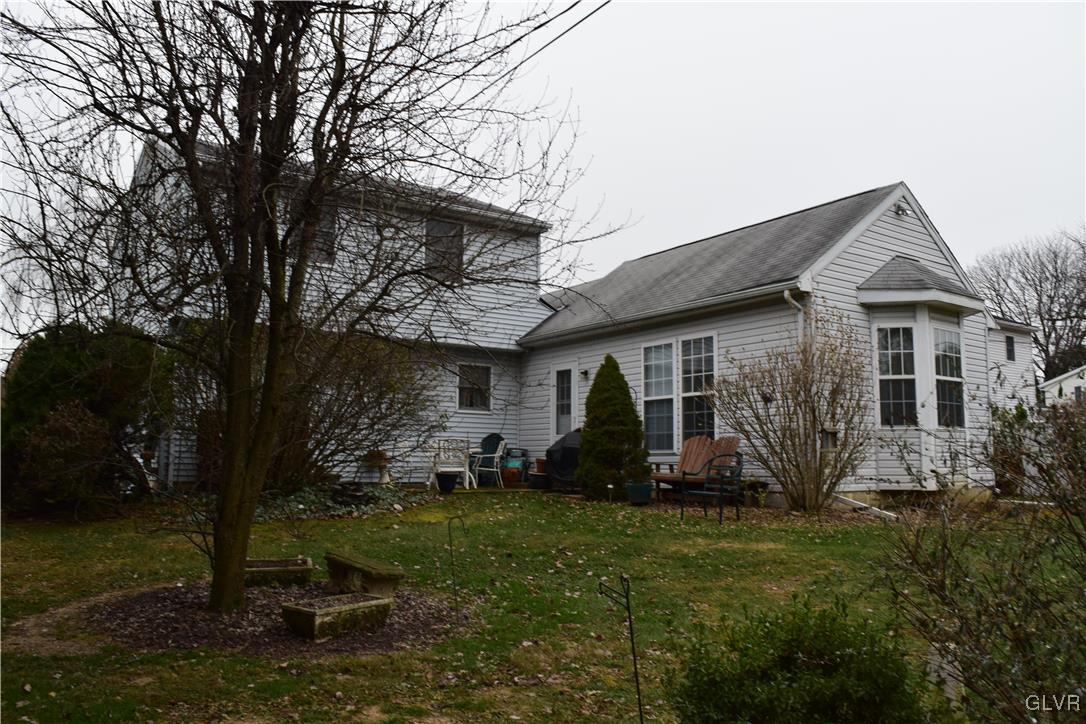 3620 Lenaire Road Bethlehem, PA 18020 - Photo 6 of 23 Gallery Image 6