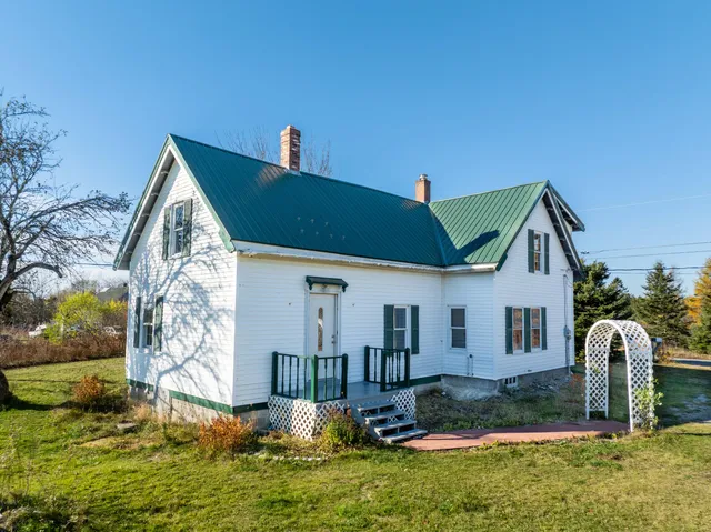 $290,000 | 72 Old Us Route, Jonesboro, ME 04648