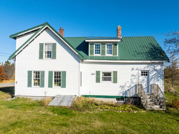 $290,000 | 72 Old Us Route, Jonesboro, ME 04648