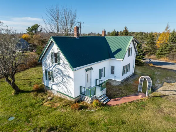 $290,000 | 72 Old Us Route, Jonesboro, ME 04648