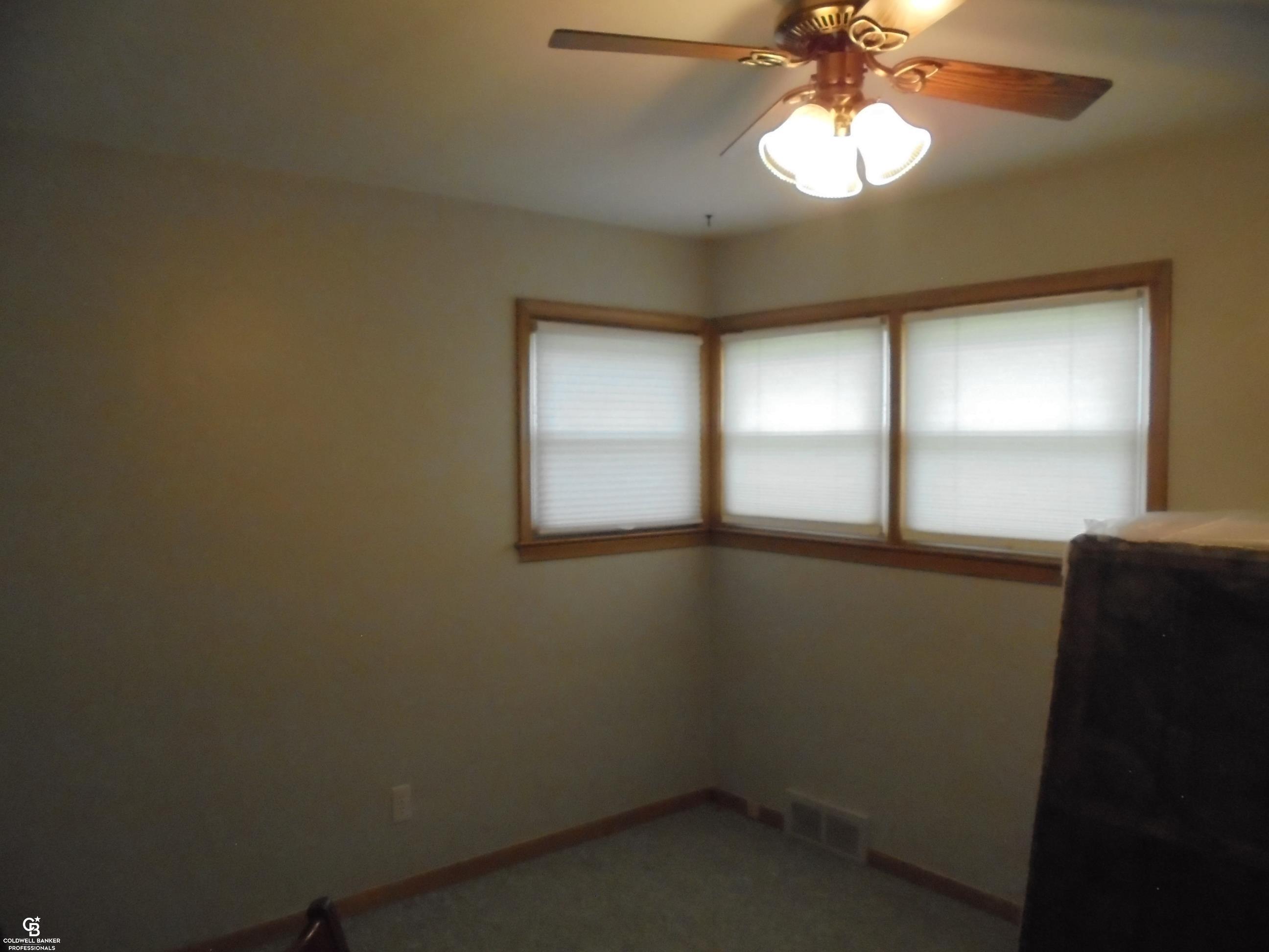 18138 22 Mile Road Macomb, MI 48044 - Photo 27 of 41