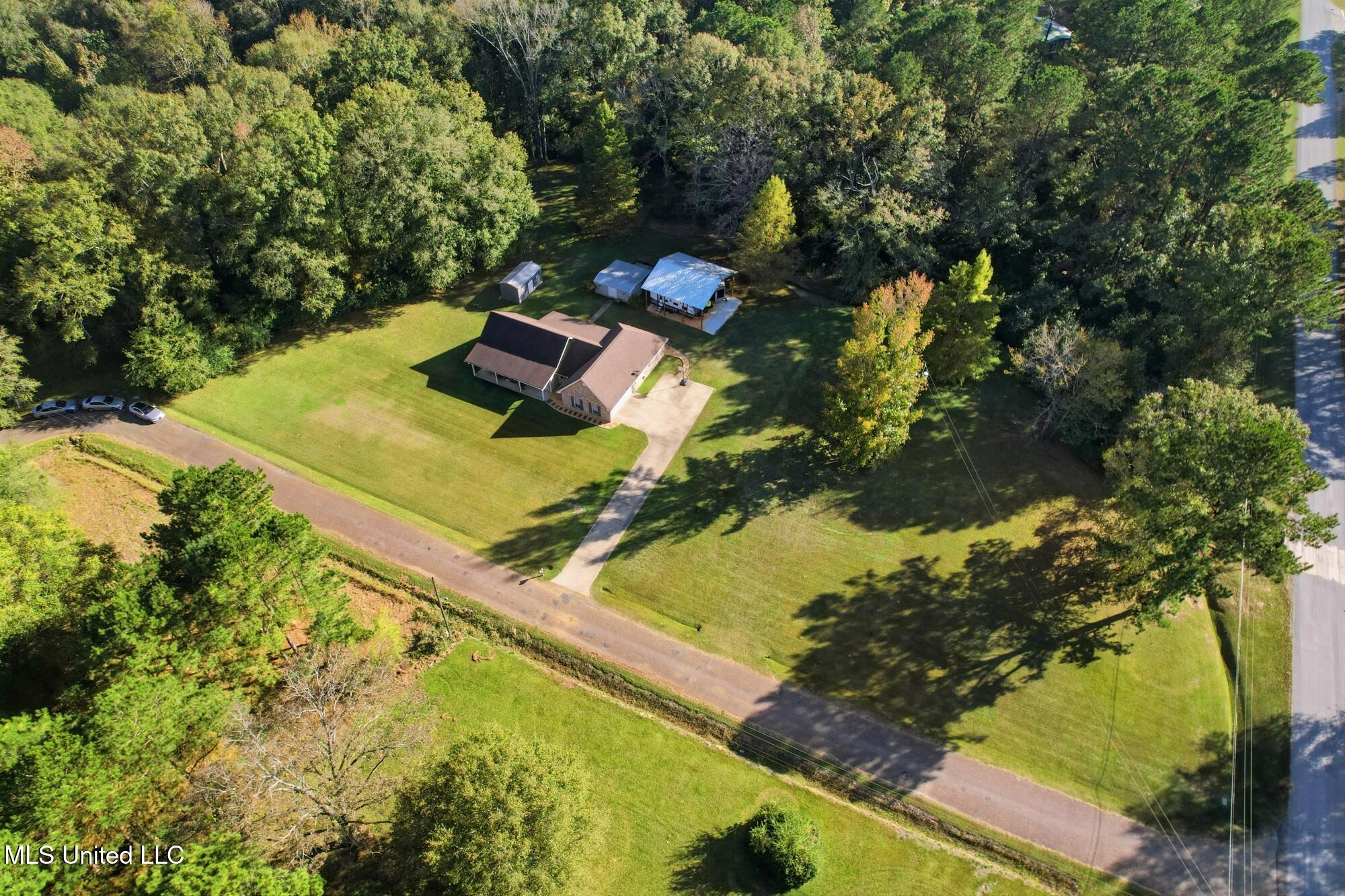 1012 8 Point Drive Summit, MS 39666 - Photo 27 of 27 IMG_0829