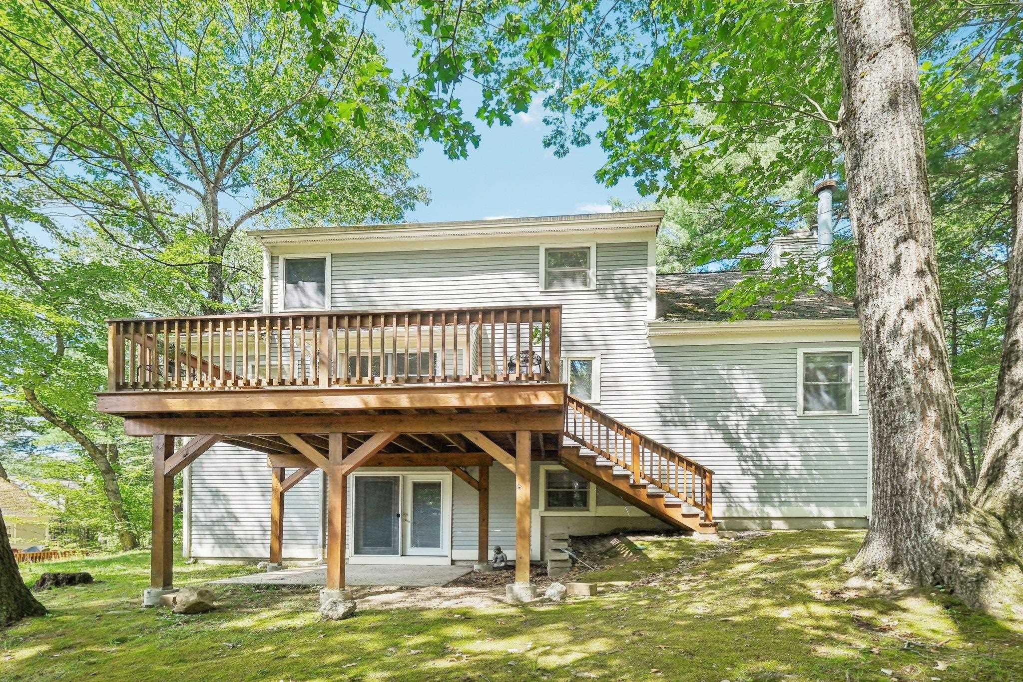 317 Fox Run Road Hudson, NH 03051 - Photo 3 of 37