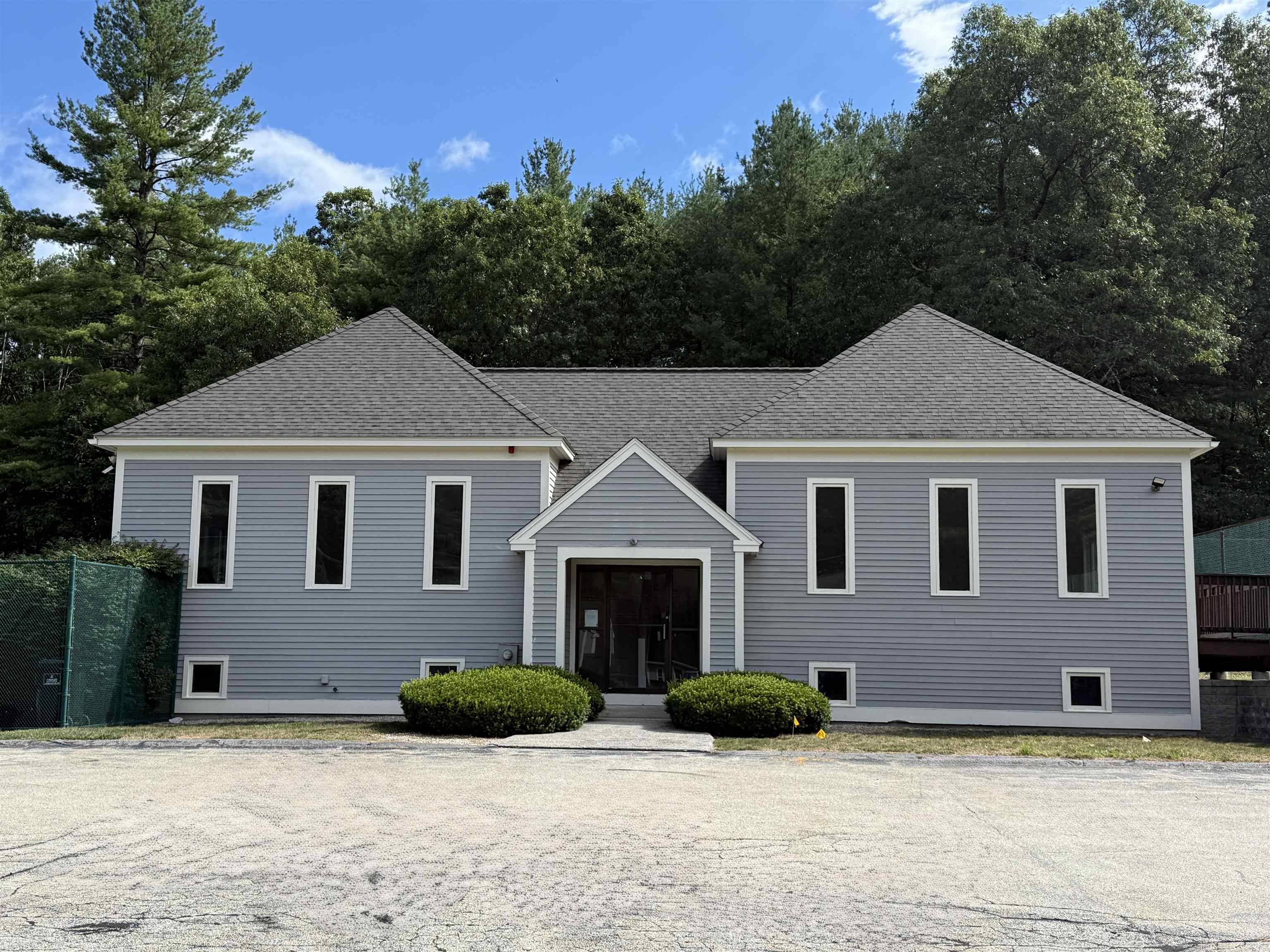 317 Fox Run Road Hudson, NH 03051 - Photo 33 of 37