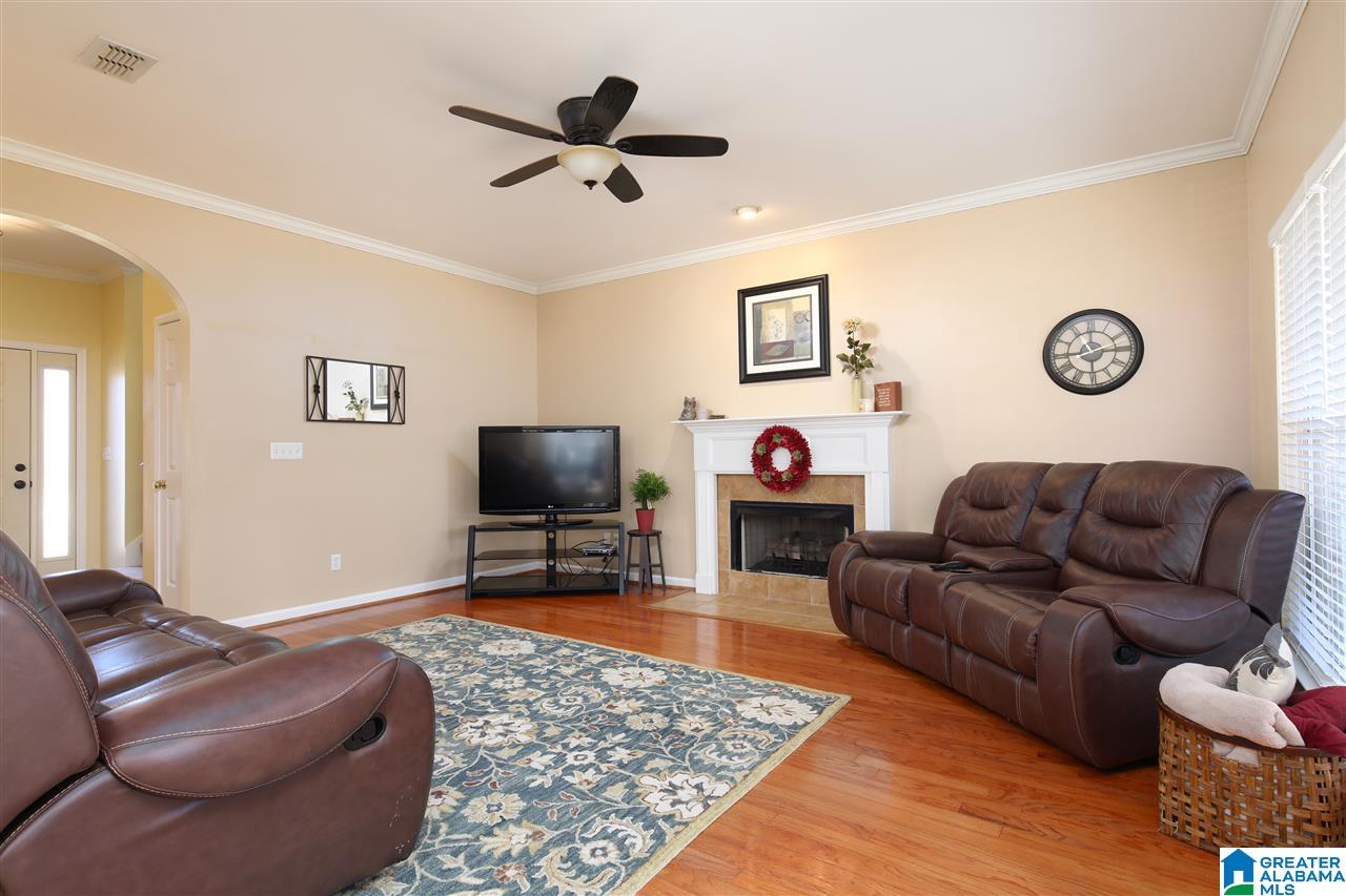 6008 Overlook Lane Bessemer, AL 35022 - Photo 6 of 24