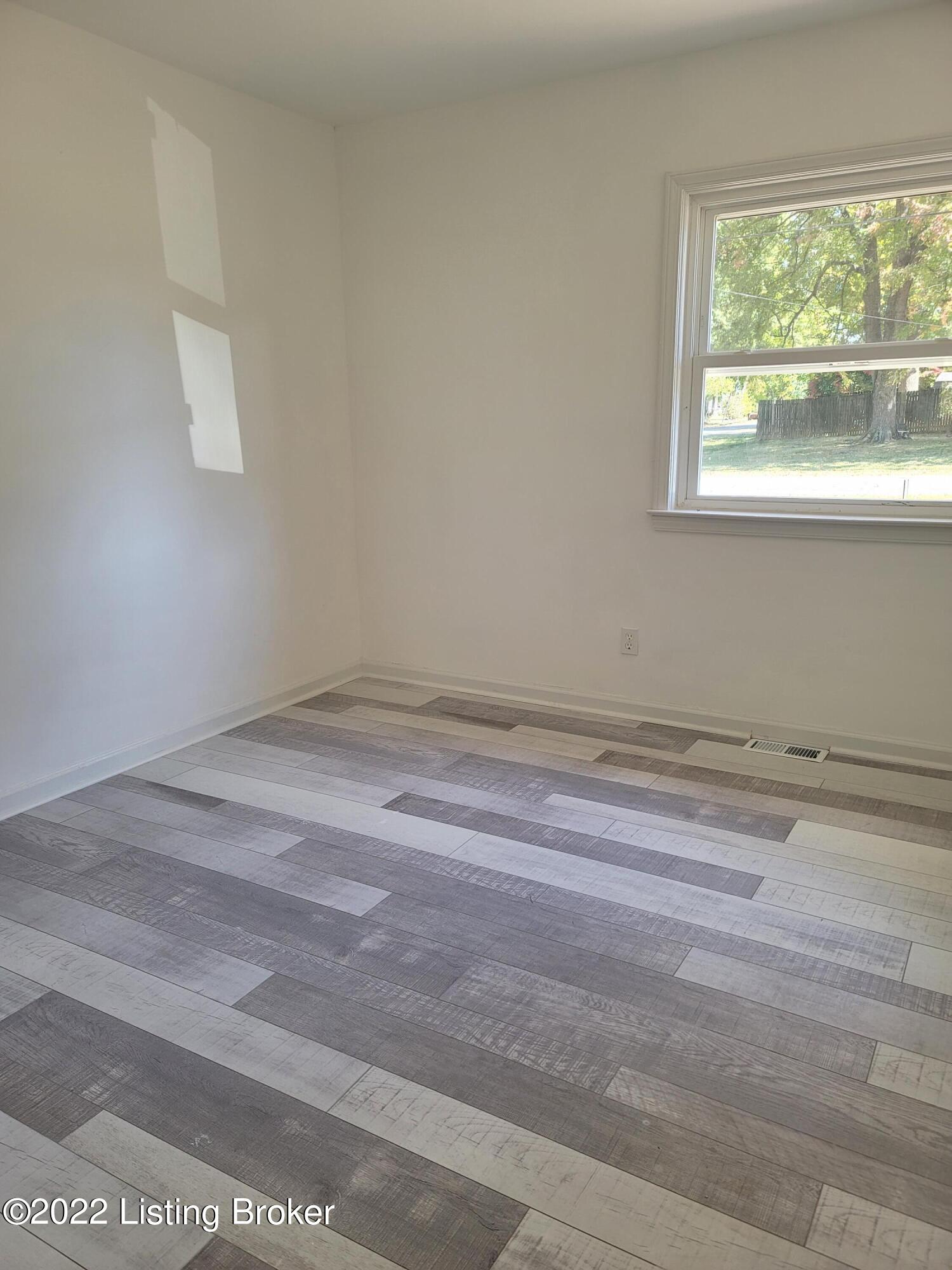 8230 Virginia Road Louisville, KY 40258 - Photo 6 of 10 BR 3