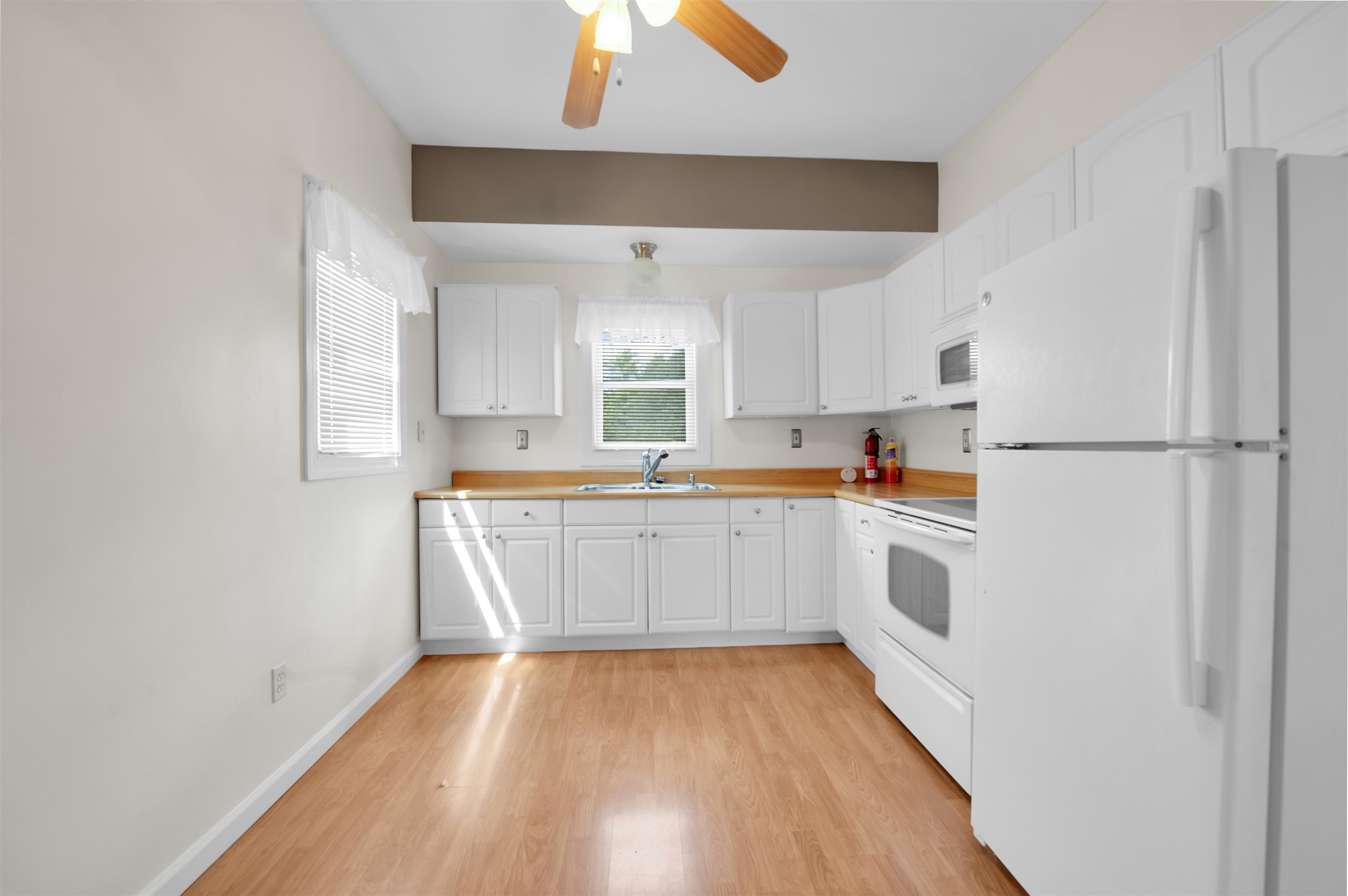 5561 Ravenswood Road Smiths Creek, MI 48074 - Photo 13 of 23 50151757-24efac8f-c14d-4bc1-9a40-00992a2f91ac.JPG