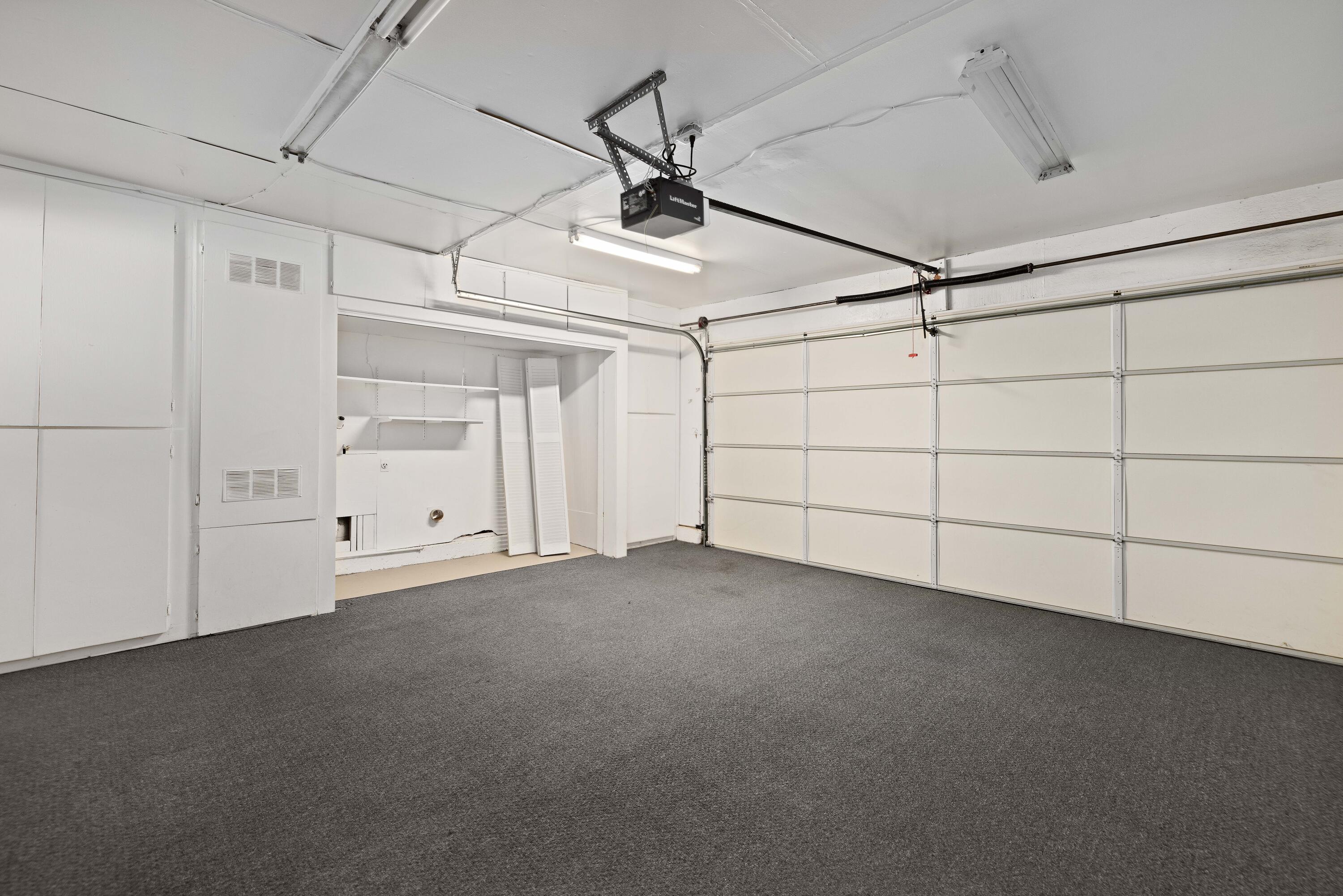 37800 Rudall Avenue Palmdale, CA 93550 - Photo 27 of 35 a view of a garage