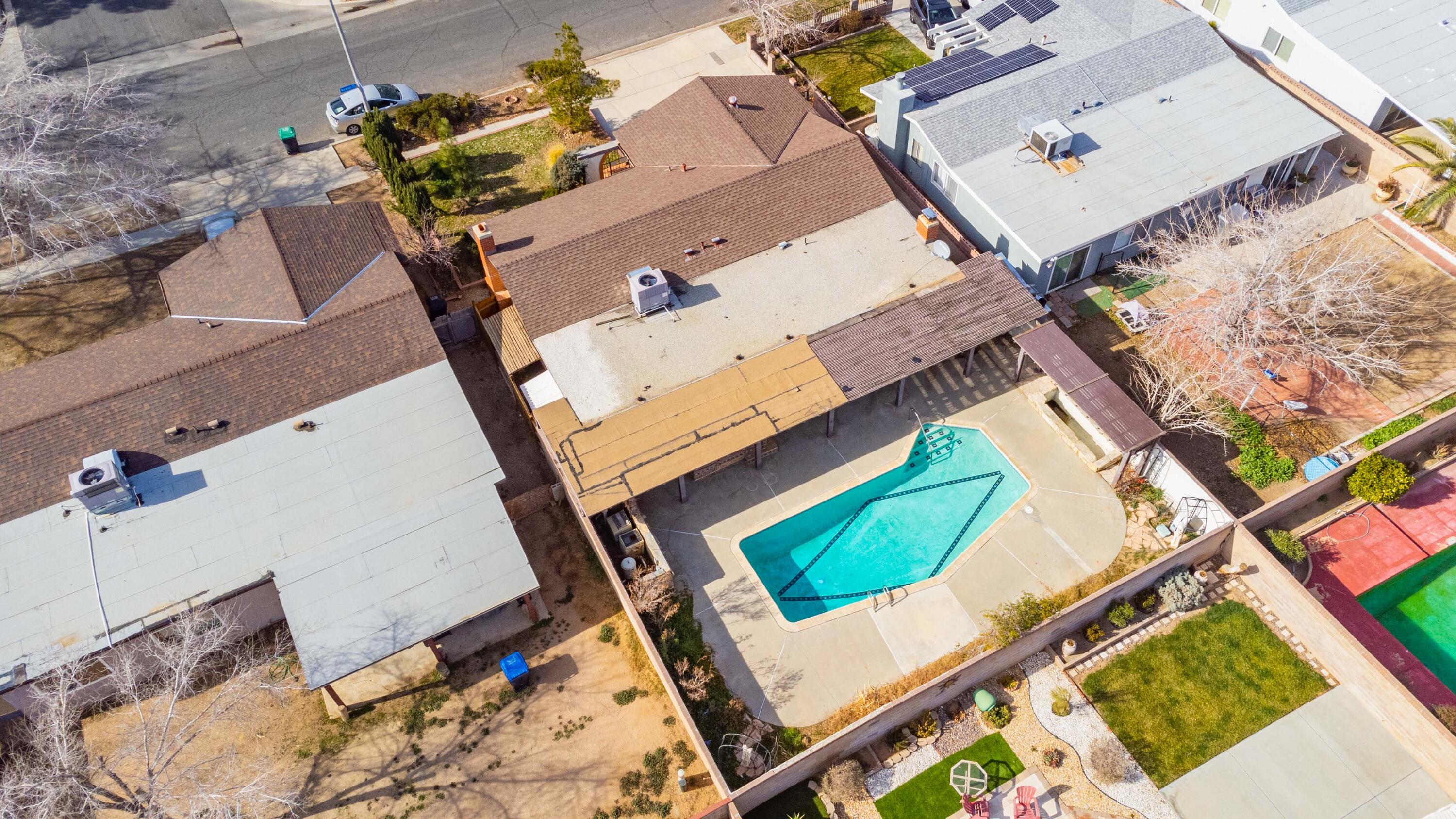 37800 Rudall Avenue Palmdale, CA 93550 - Photo 34 of 35 an aerial view of a house with a yard