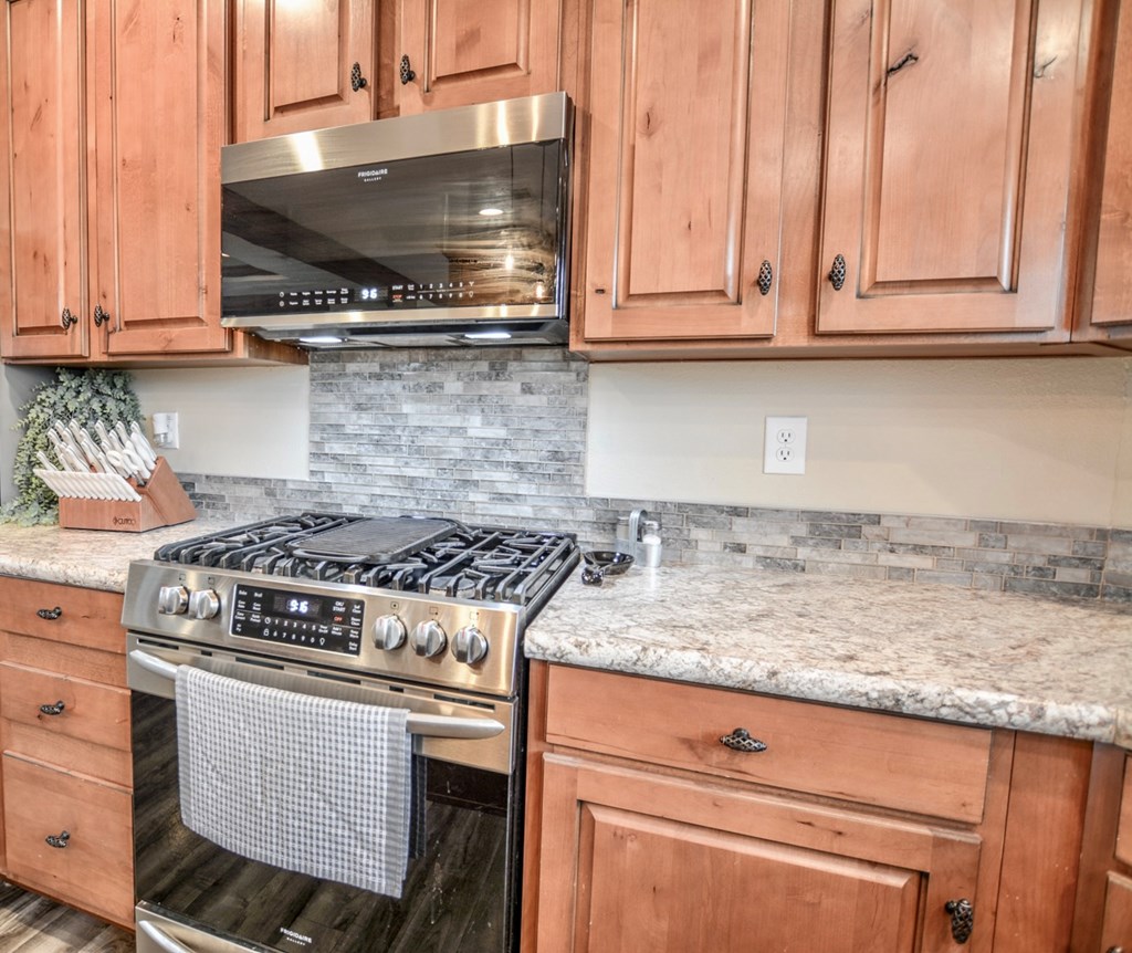 976 Kc 476 Harper, TX 78631 - Photo 7 of 33