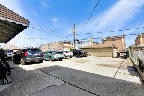 $2,800 | 8212 West Walsh Lane, Unit 1, River Grove, IL 60171