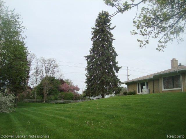 3185 Franklin Road Bloomfield Hills, MI 48302 - Photo 5 of 10 Side view of Lot