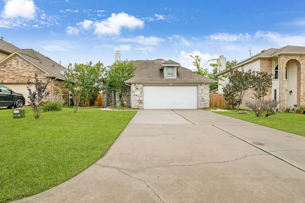 $2,200 | 18436 Sunrise Pines Drive, Montgomery, TX 77316
