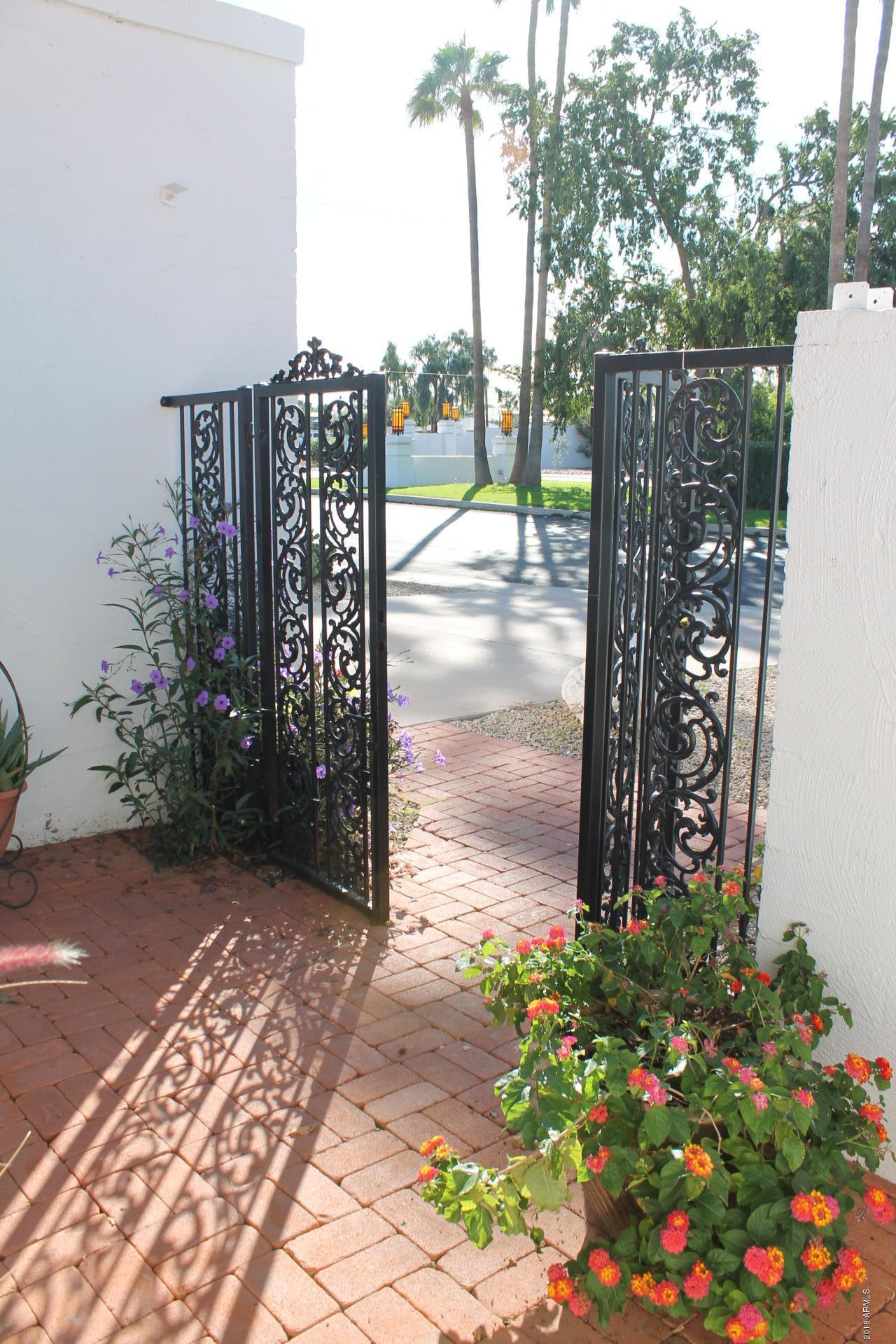 636 East Piping Rock Road Phoenix, AZ 85022 - Photo 25 of 33 Private gated Courtyard