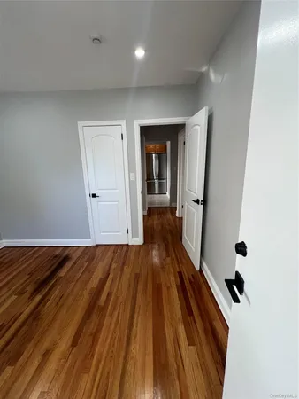 $4,000 | 170-31 Grand Central Parkway, Unit 1 | Hillcrest