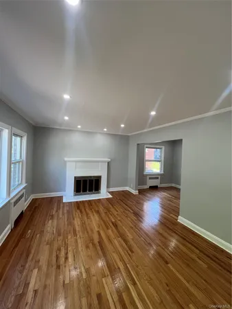$4,000 | 170-31 Grand Central Parkway, Unit 1 | Hillcrest