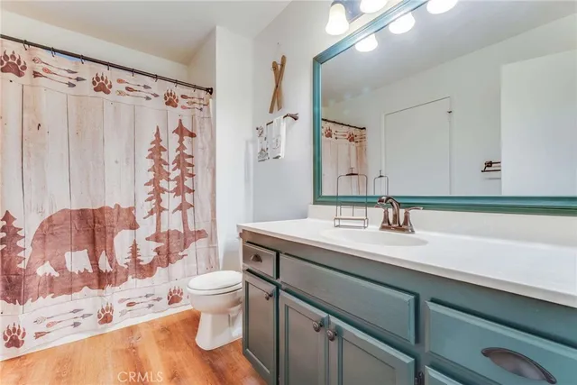 $2,350 | 513 West Victoria Court, Lake Arrowhead, CA 92352