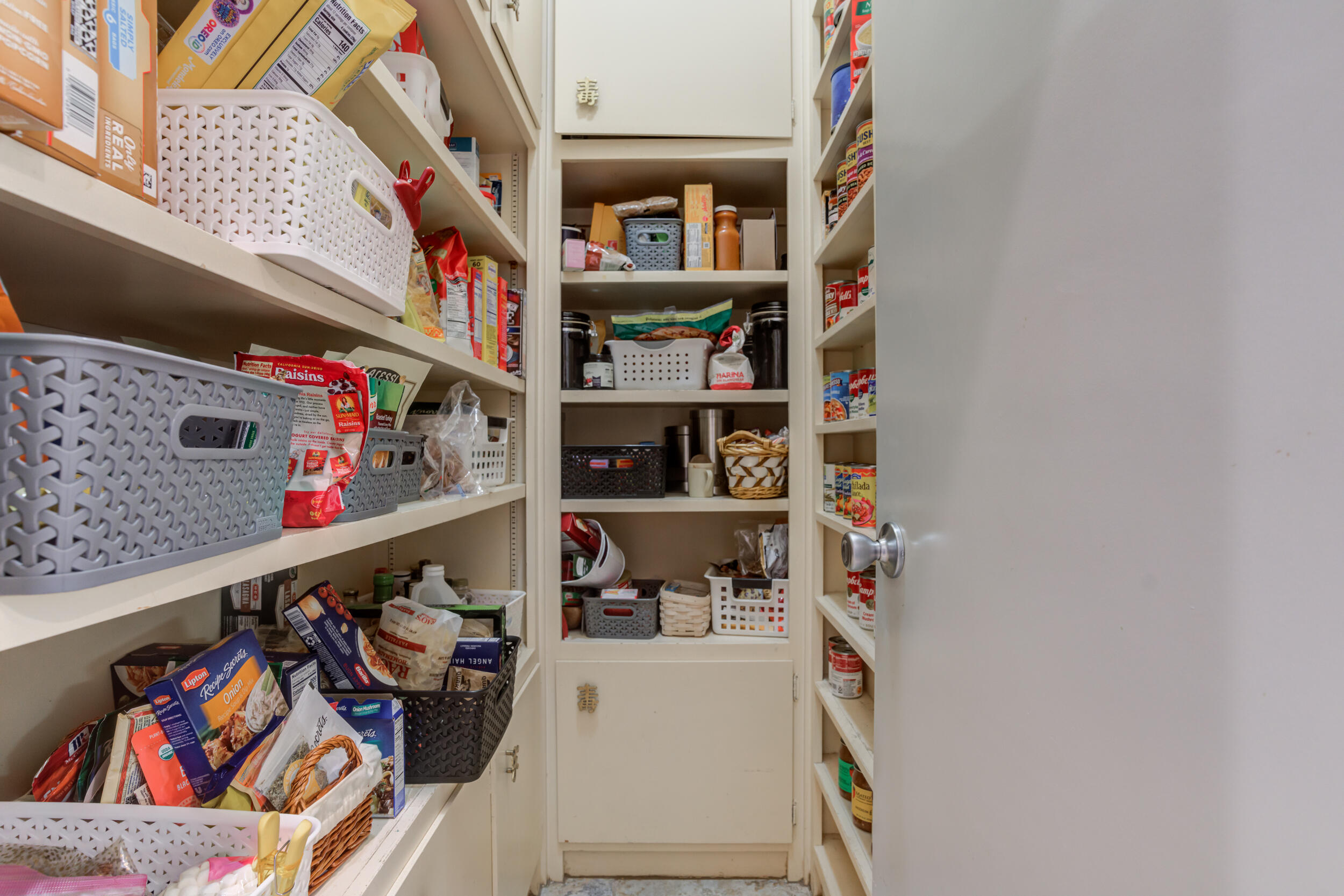 4528 7th Street Lubbock, TX 79416 - Photo 19 of 69 Pantry