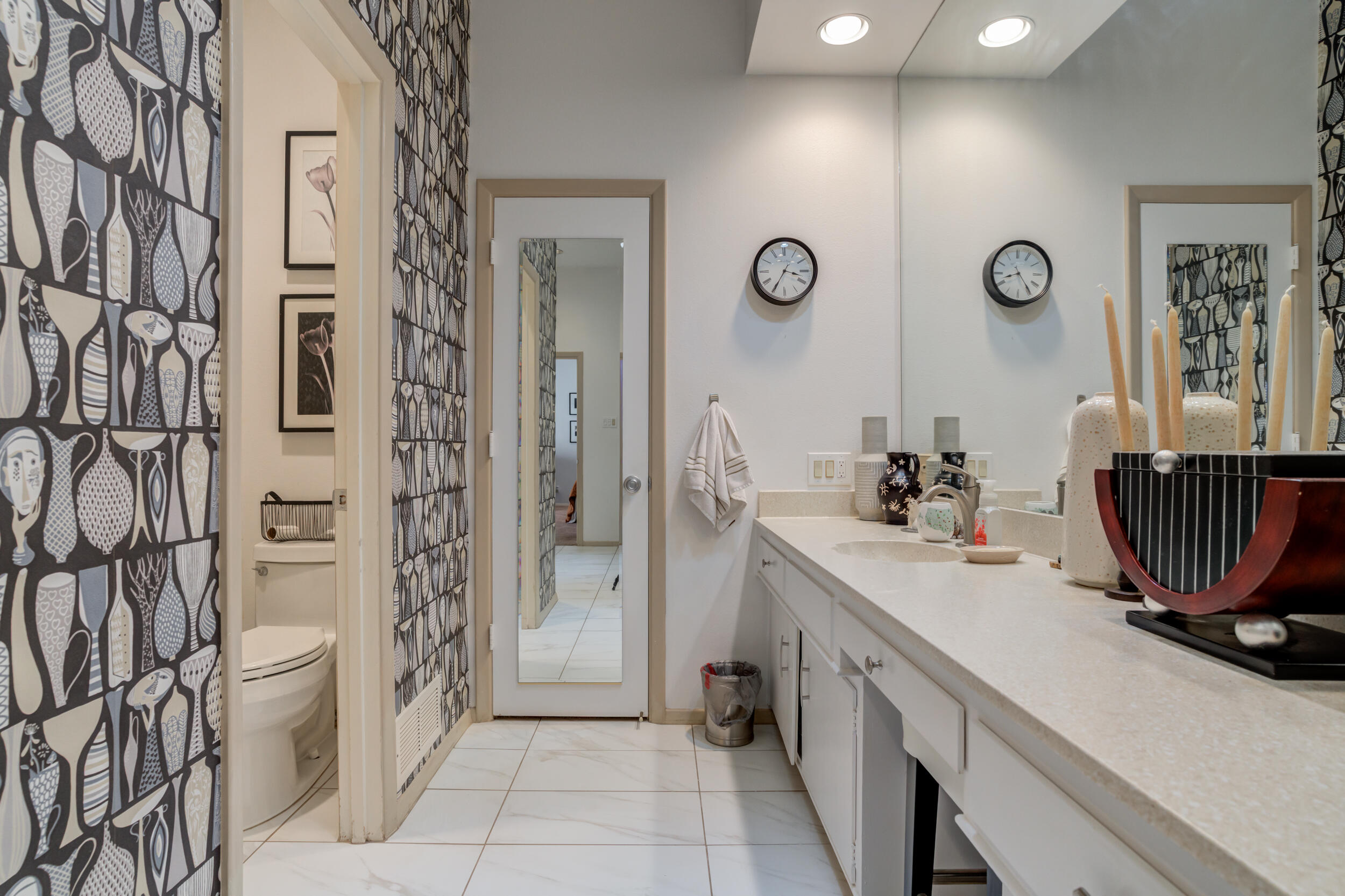 4528 7th Street Lubbock, TX 79416 - Photo 45 of 69 Primary Bath - Hers