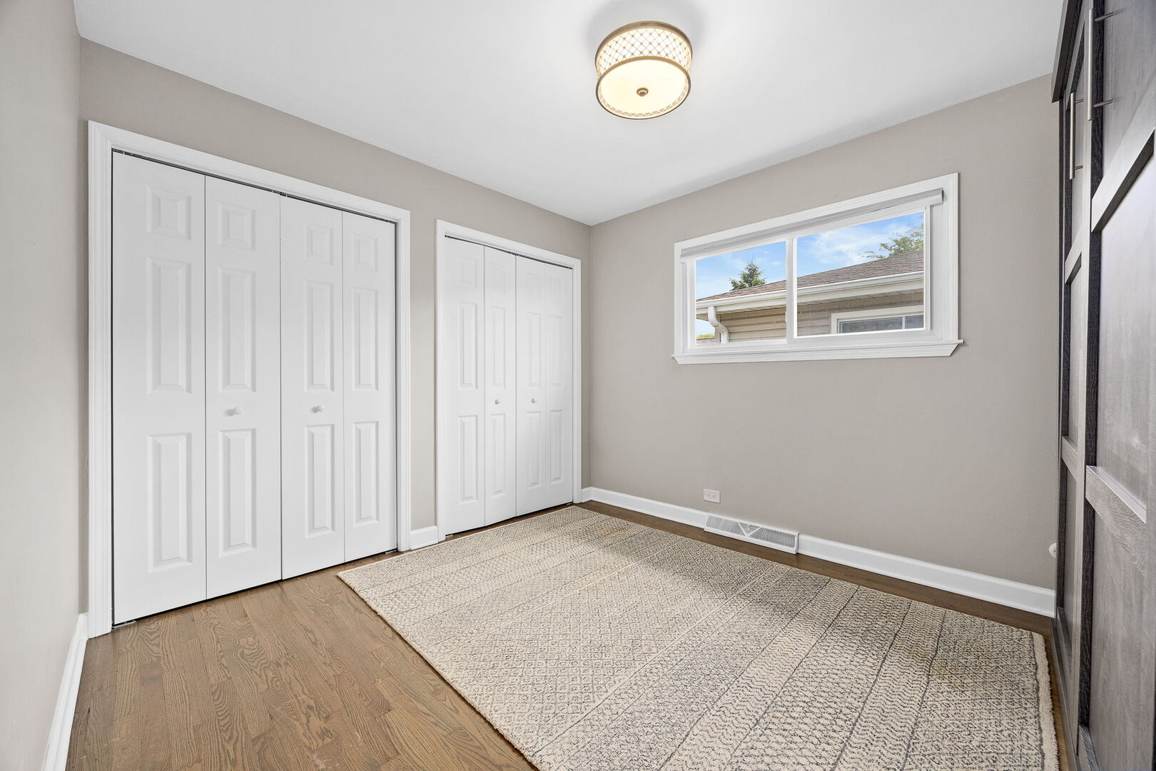 8104 Gross Point Road Morton Grove, IL 60053 - Photo 15 of 40