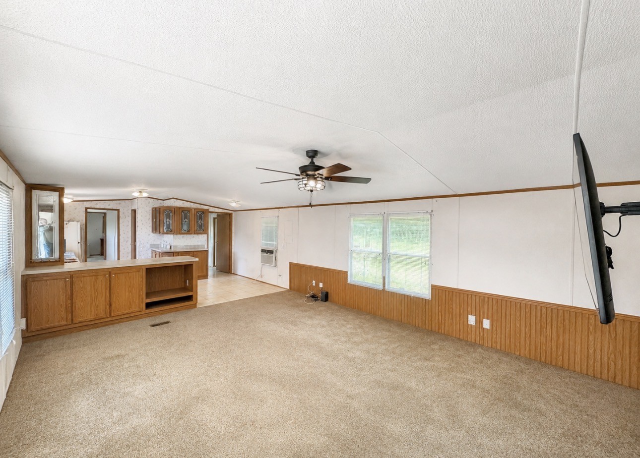 1865 McWhorter Road Cunningham, TN 37052 - Photo 4 of 22