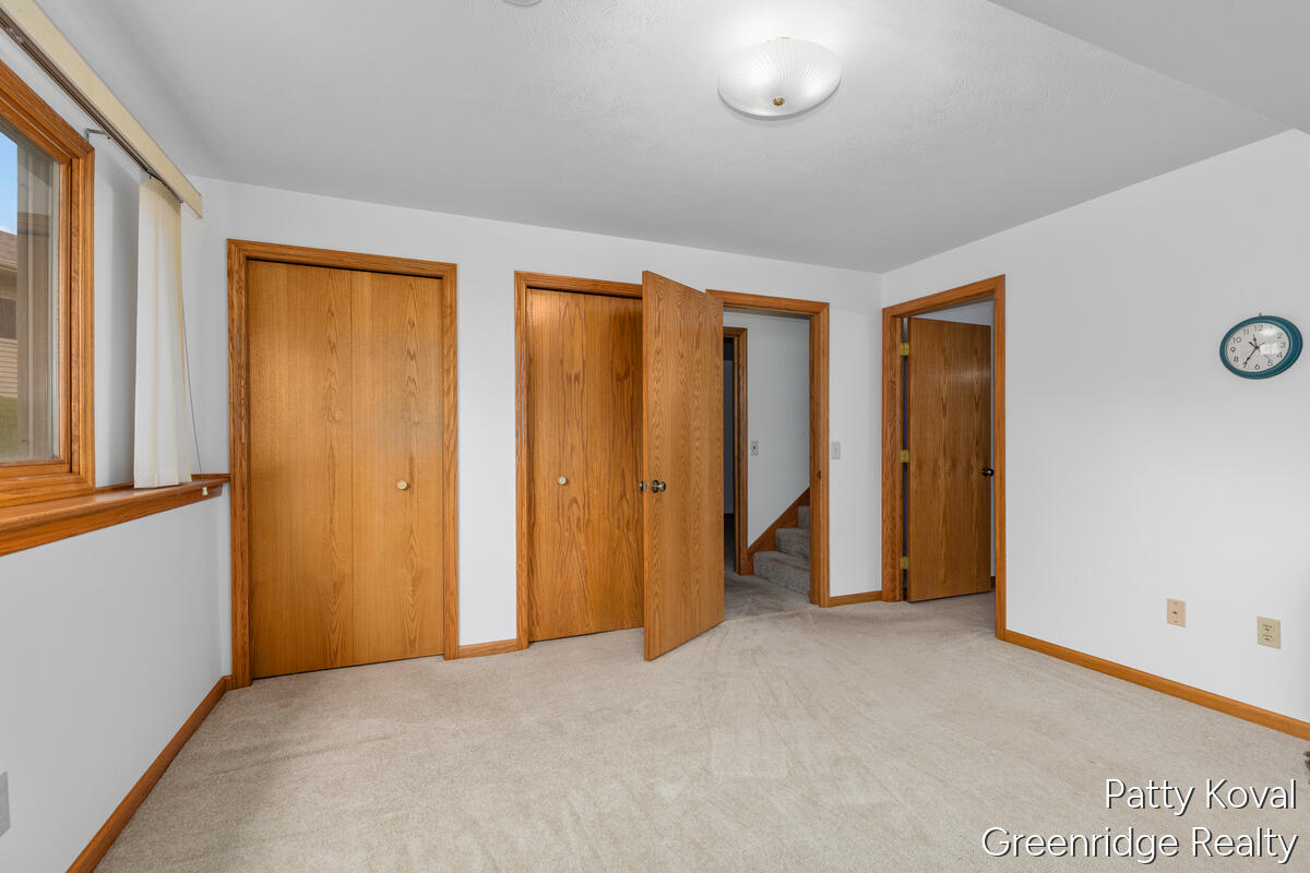 447 Falcon Drive Wayland, MI 49348 - Photo 21 of 30 3rd bed view 2