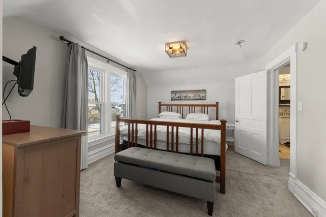 $415,000 | 130 Ellis Avenue, Wheaton, IL 60187