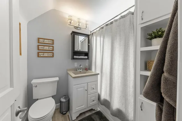 $415,000 | 130 Ellis Avenue, Wheaton, IL 60187