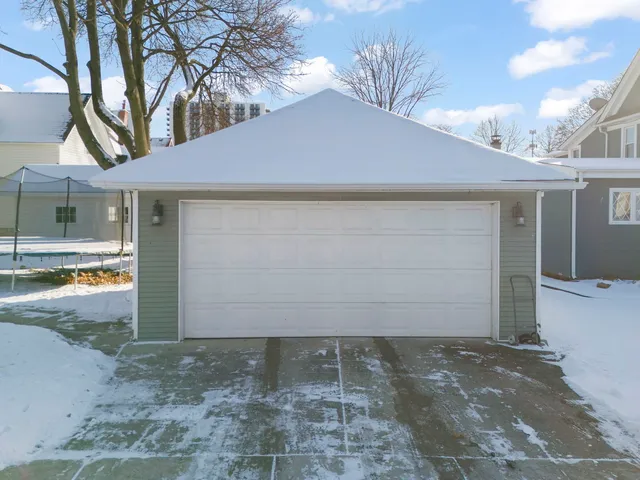 $415,000 | 130 Ellis Avenue, Wheaton, IL 60187