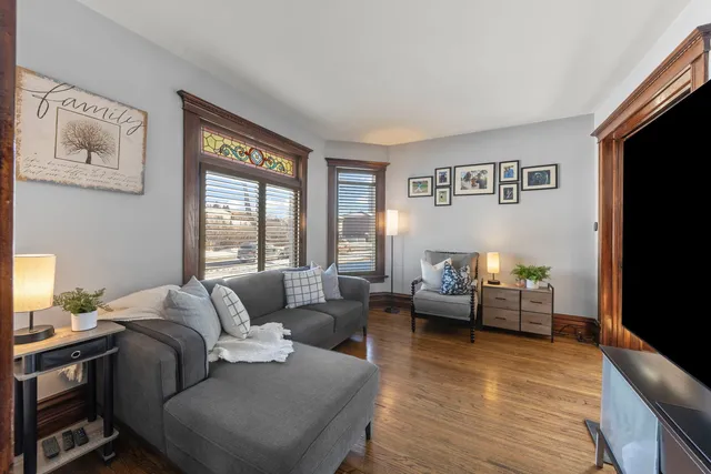 $415,000 | 130 Ellis Avenue, Wheaton, IL 60187