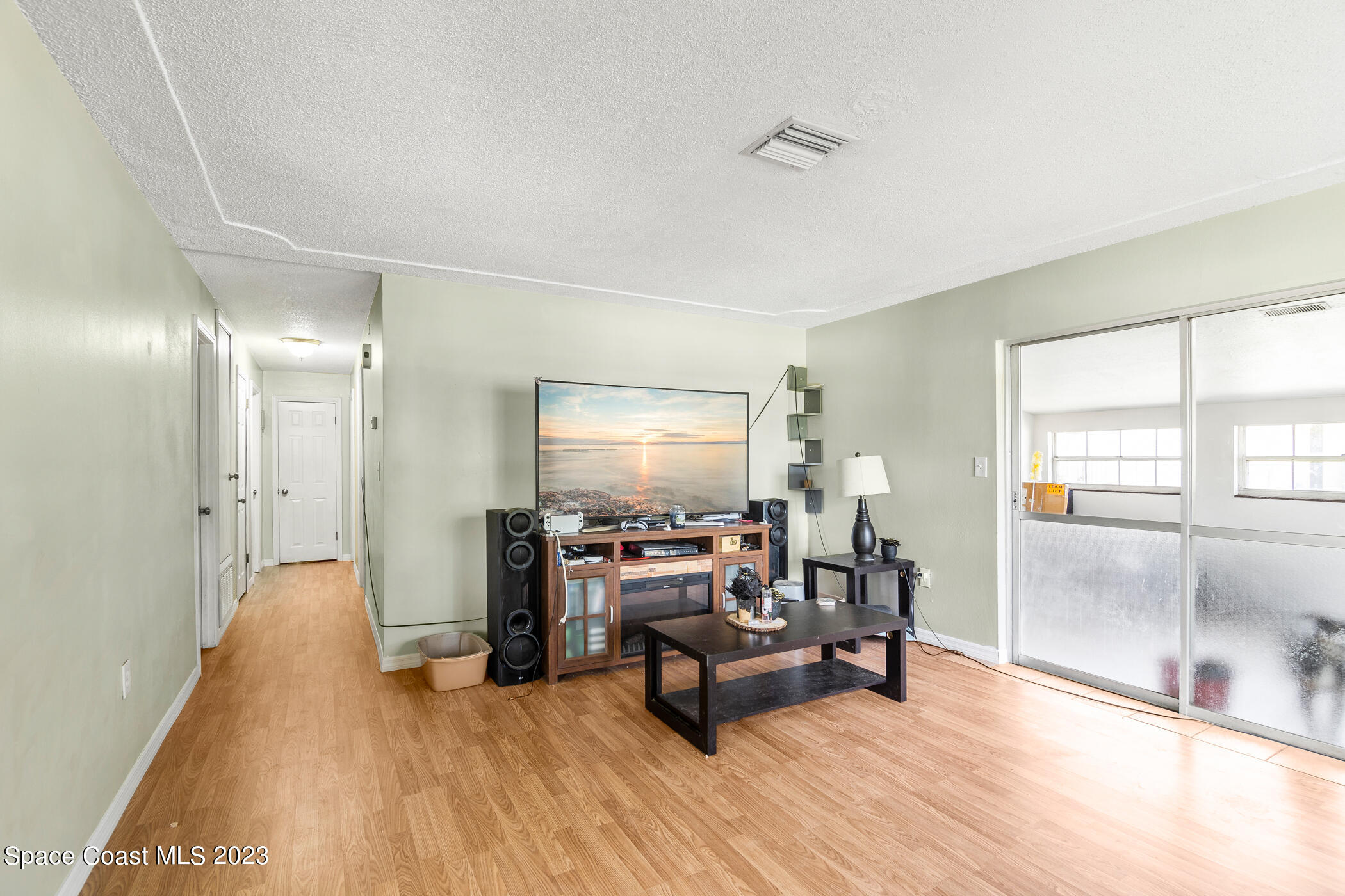 2429 Victor Road Cocoa, FL 32926 - Photo 4 of 12 Living Area