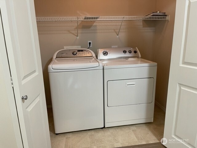 20446 Corbridge Road Southeast Monroe, WA 98272 - Photo 16 of 31 a utility room with dryer and washer