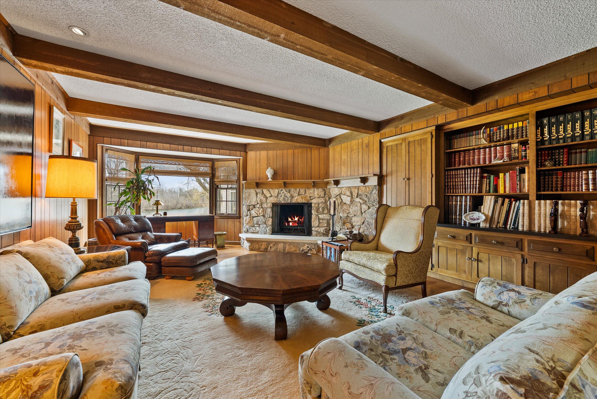 8704 West Bonniwell Road Mequon, WI 53097 - Photo 12 of 58 Den_Library