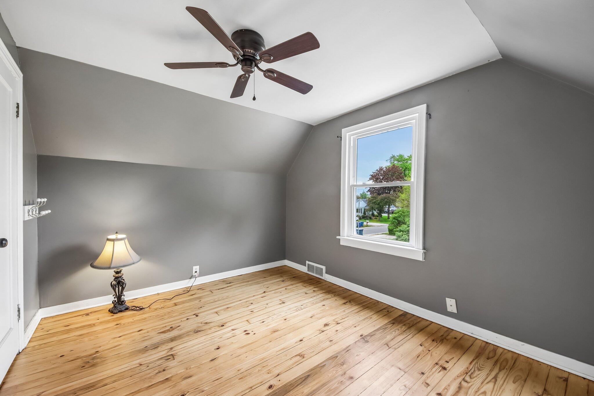 1206 Sycamore Street Crown Point, IN 46307 - Photo 16 of 40 2048x1365