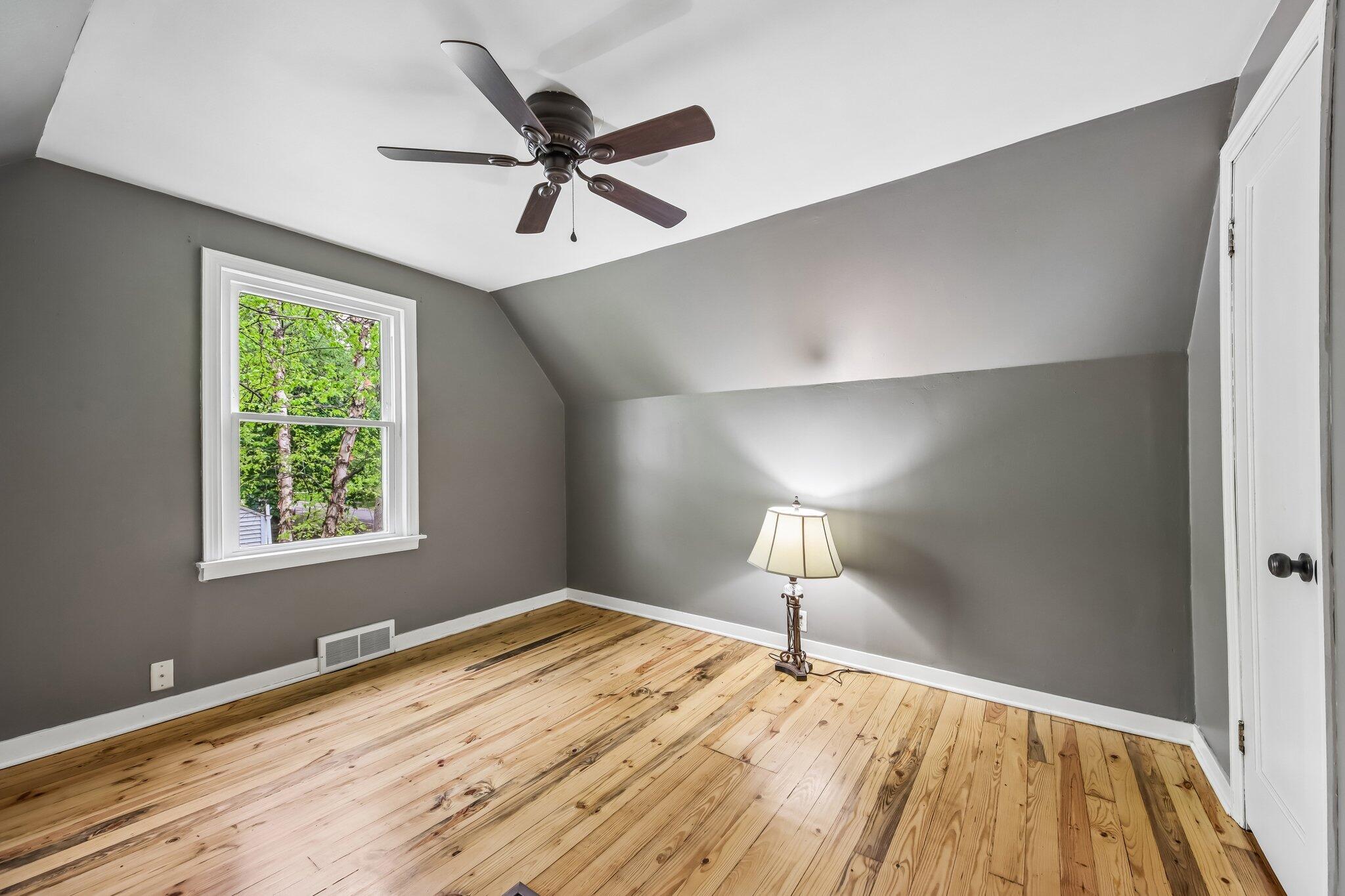 1206 Sycamore Street Crown Point, IN 46307 - Photo 21 of 40 2048x1365