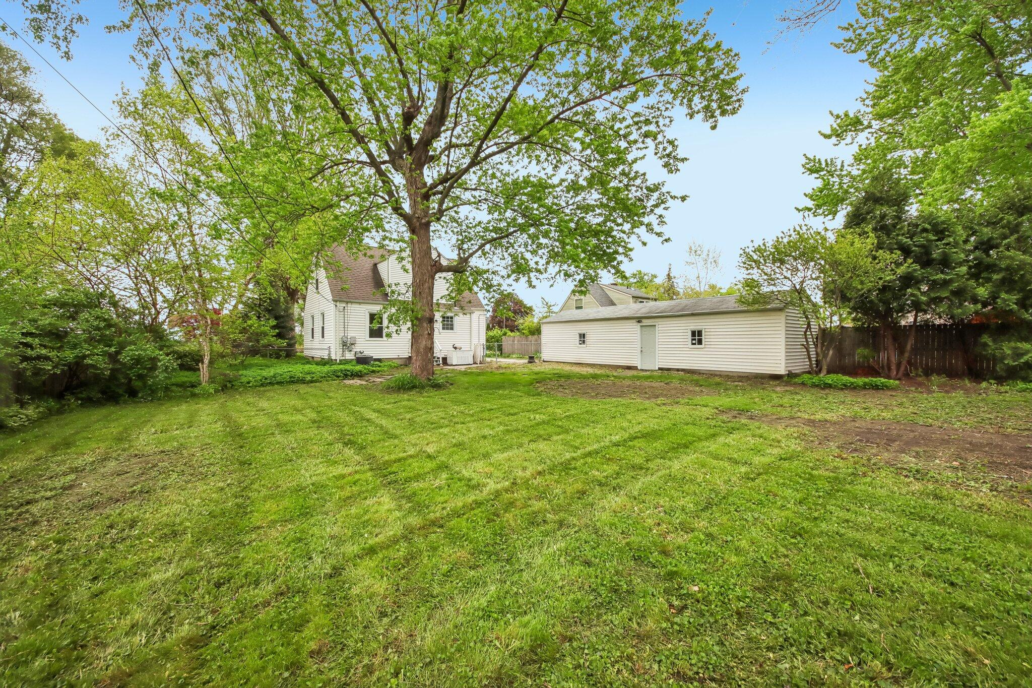 1206 Sycamore Street Crown Point, IN 46307 - Photo 34 of 40 2048x1365