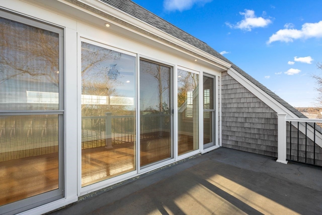 1 Dillingham Avenue Sandwich, MA 02563 - Photo 20 of 36 a view of a balcony