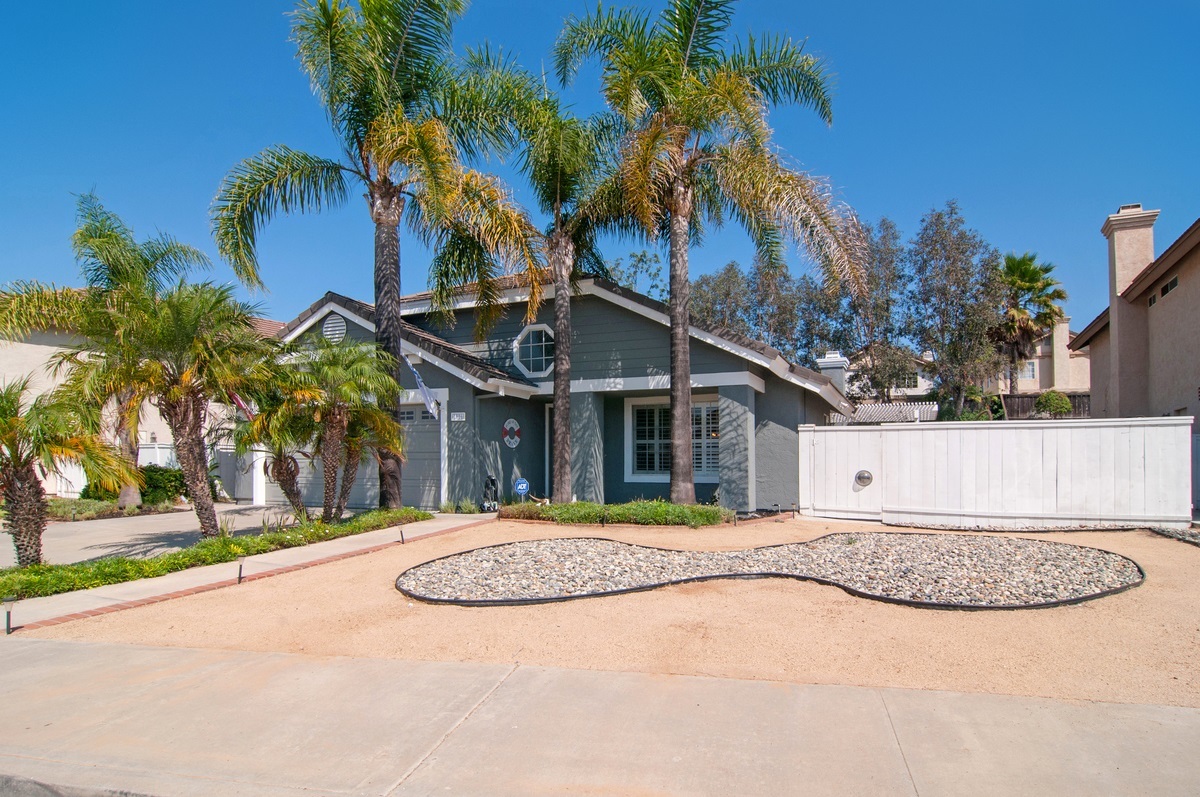1906 Rue Michelle Chula Vista, CA 91913 - Photo 2 of 25 Gallery Image 2