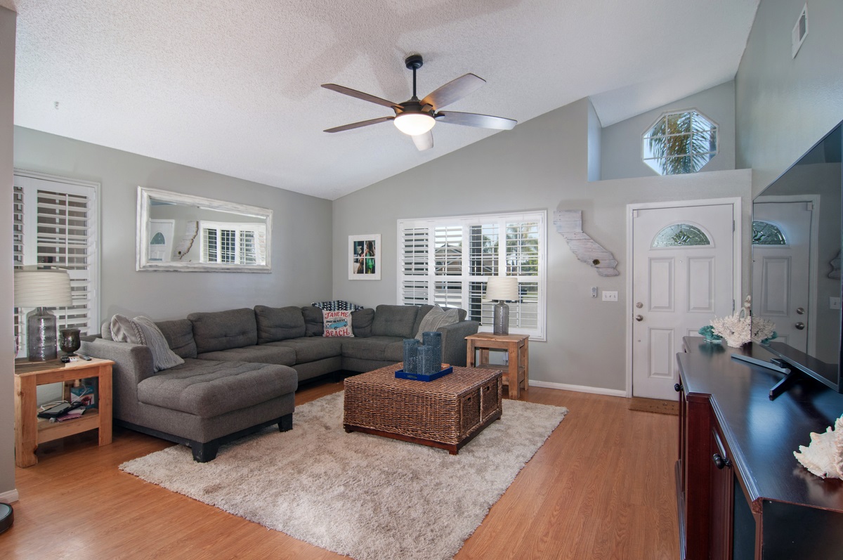 1906 Rue Michelle Chula Vista, CA 91913 - Photo 4 of 25 Gallery Image 4