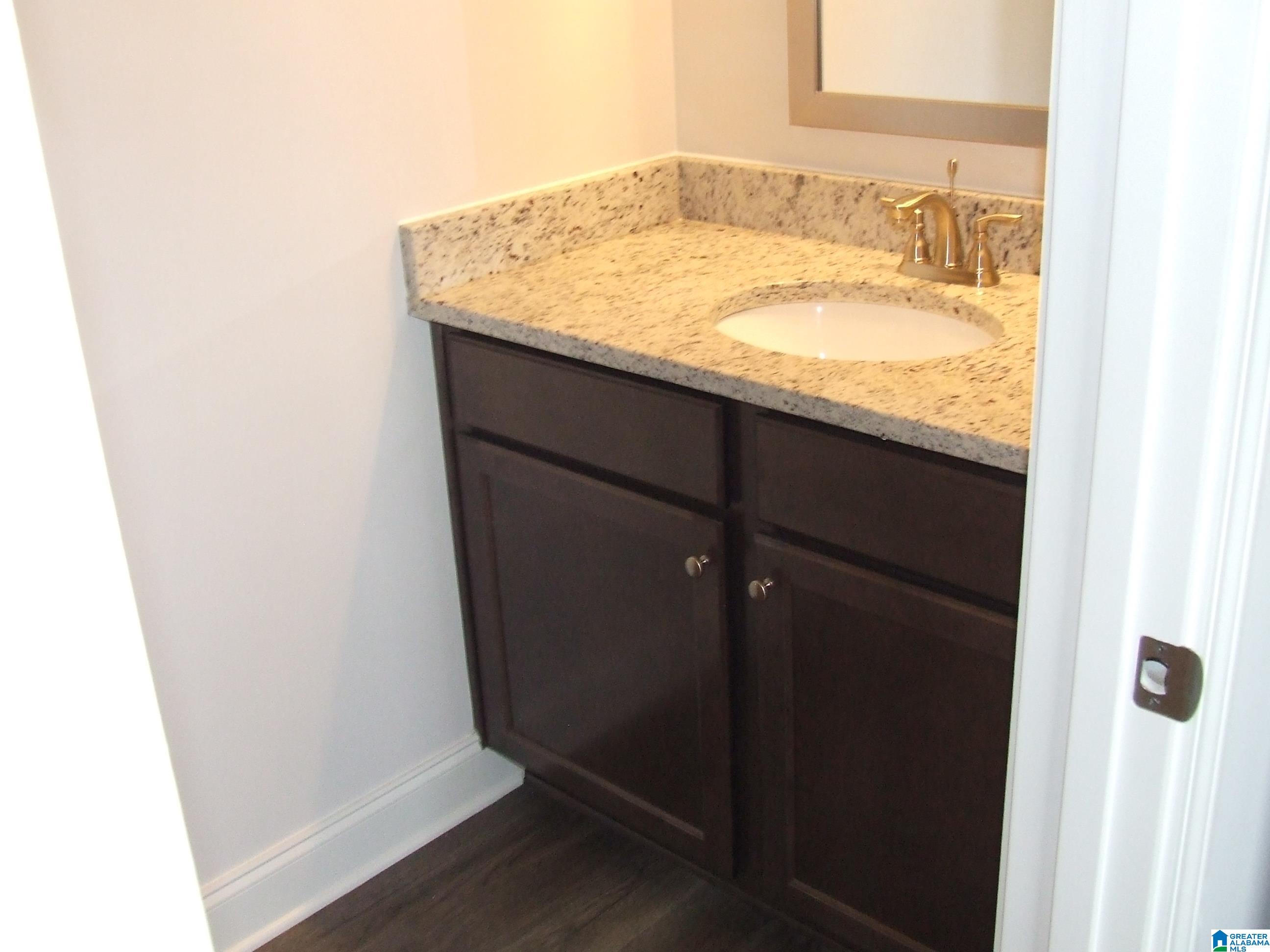 212 Dawsons Cv Drive Alabaster, AL 35007 - Photo 17 of 32