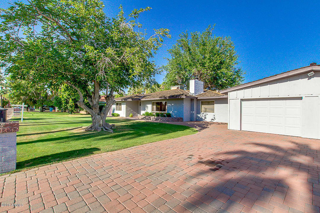 8045 North 11th Avenue Phoenix, AZ 85021 - Photo 1 of 79 05-11th