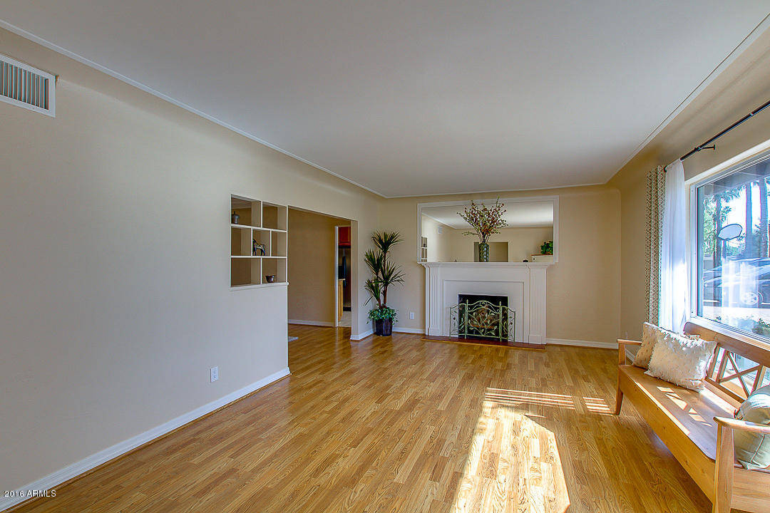 8045 North 11th Avenue Phoenix, AZ 85021 - Photo 11 of 79 11-11th