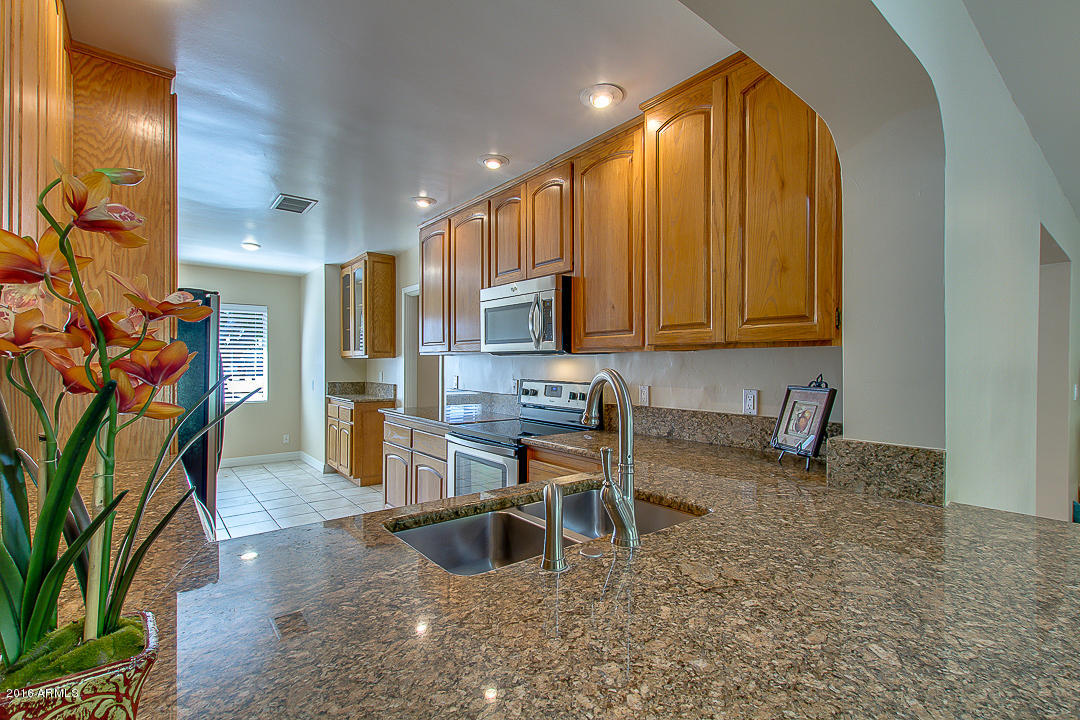 8045 North 11th Avenue Phoenix, AZ 85021 - Photo 23 of 79 23-11th