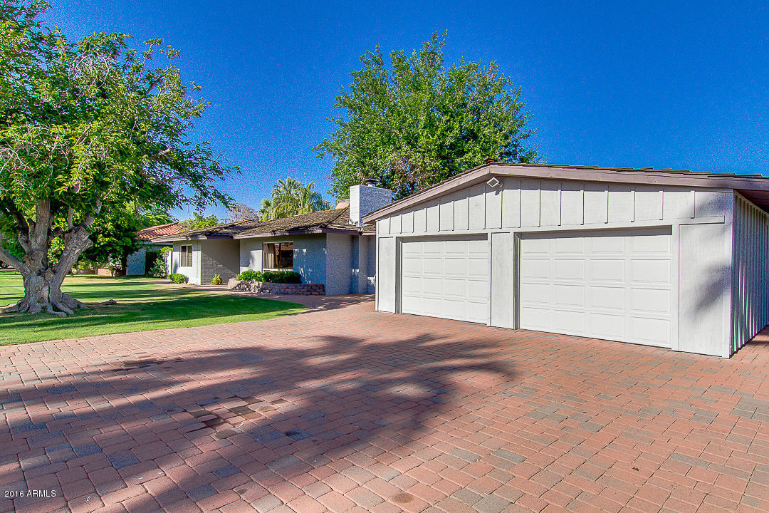 8045 North 11th Avenue Phoenix, AZ 85021 - Photo 4 of 79 03-11th