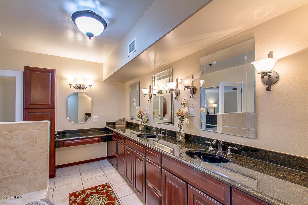 8045 North 11th Avenue Phoenix, AZ 85021 - Photo 44 of 79 48-11th