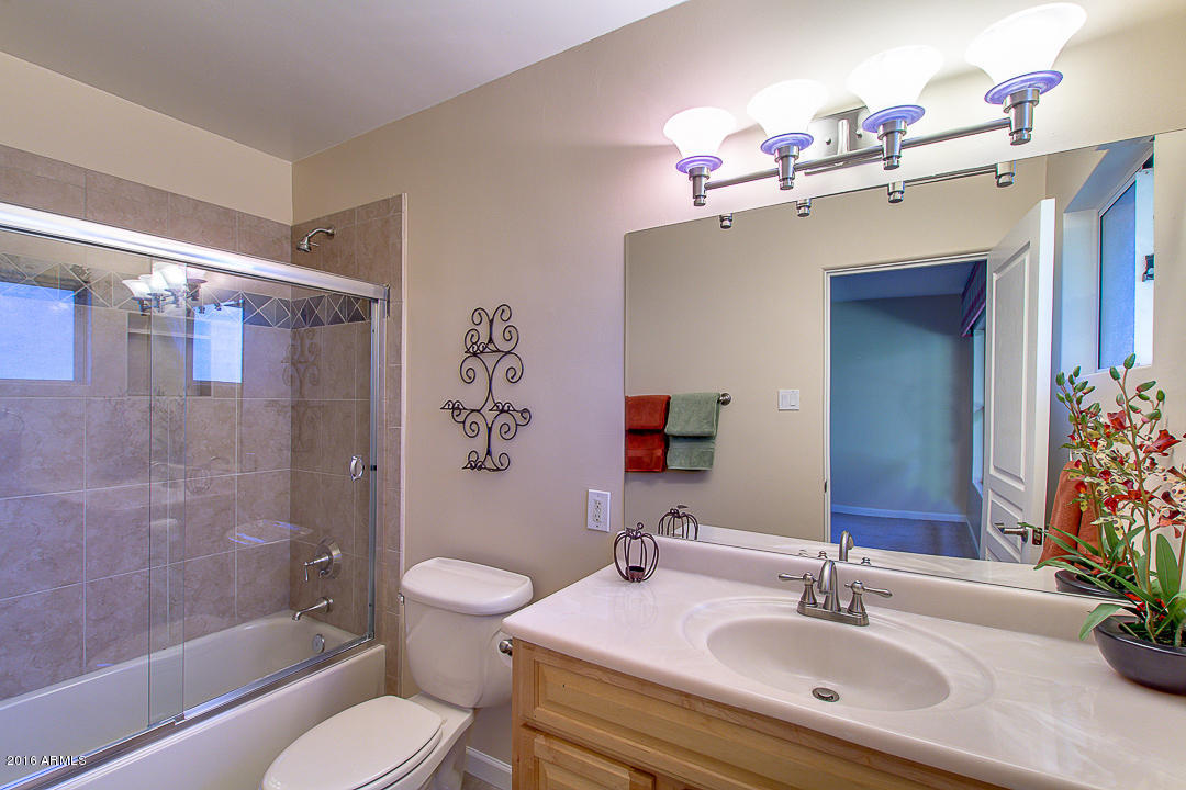 8045 North 11th Avenue Phoenix, AZ 85021 - Photo 56 of 79 66-11th