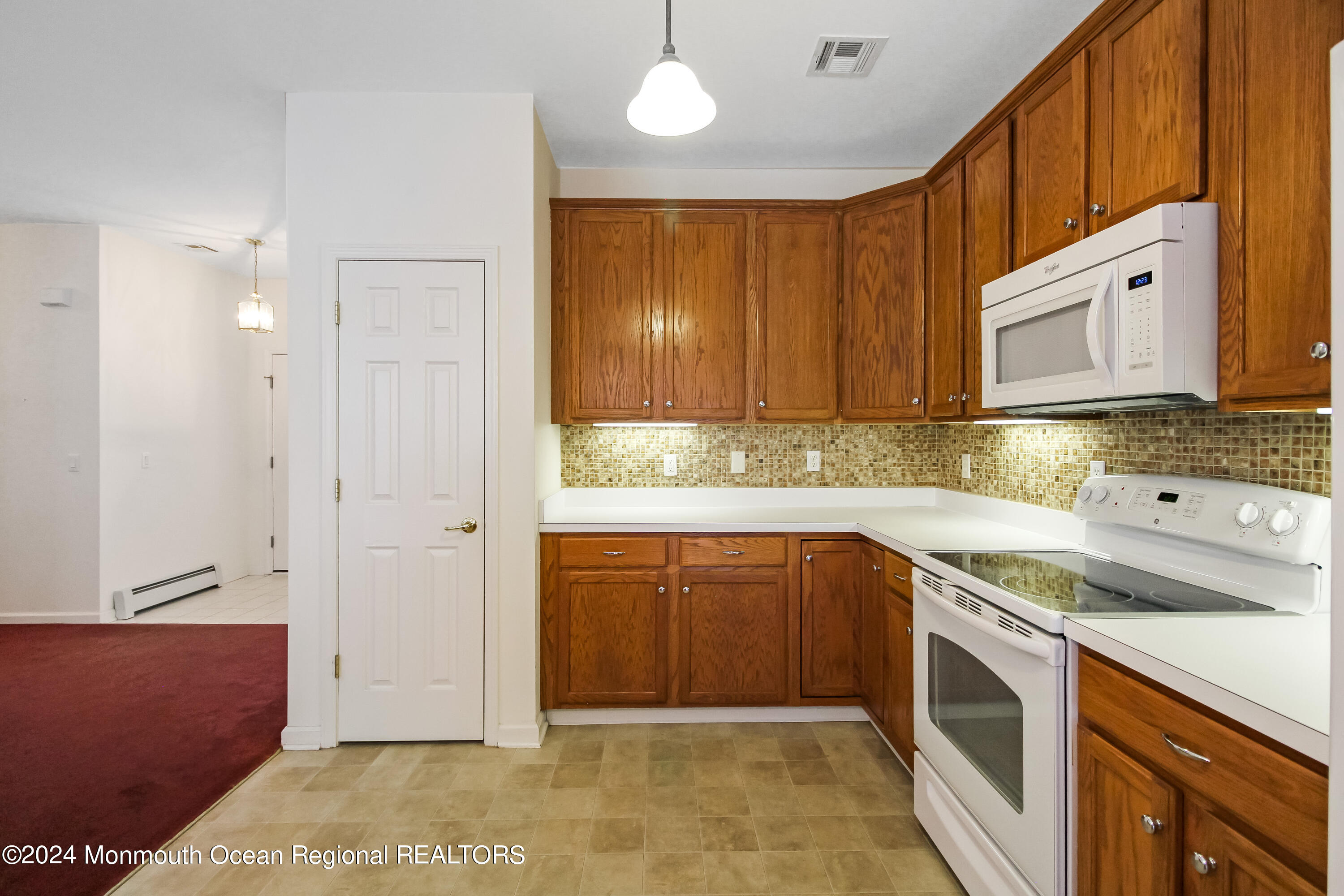 4 Rosedale Lane Whiting, NJ 08759 - Photo 12 of 35 IMG_2157