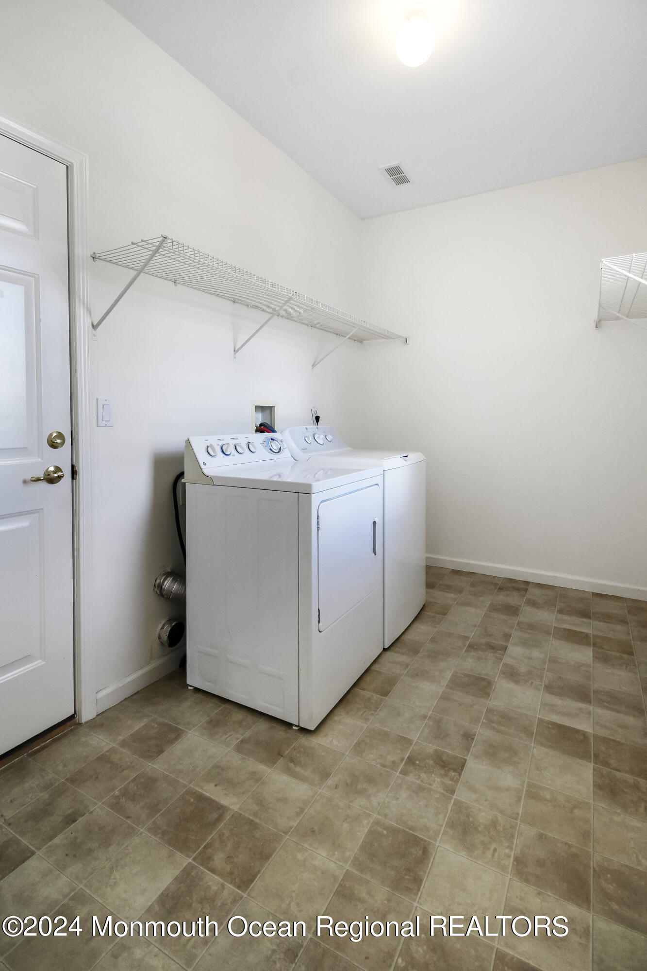 4 Rosedale Lane Whiting, NJ 08759 - Photo 18 of 35 IMG_2134