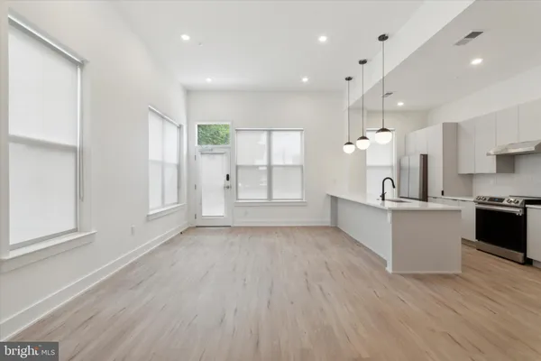 $1,795 | 139 West Chelten Avenue, Unit 101, Philadelphia, PA 19144